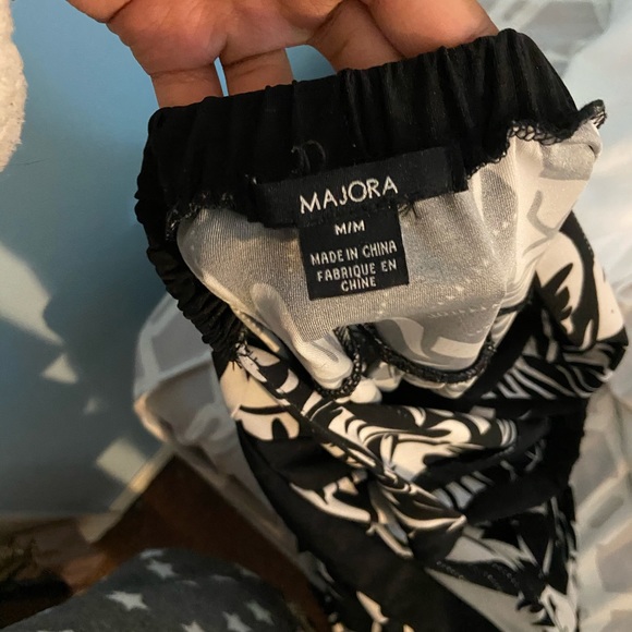 Black and White Floral Maxi Dress - Picture 5 of 5